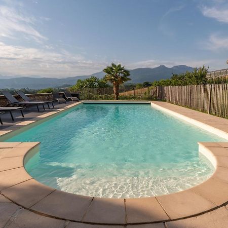 Les Tours Carrees Bed & Breakfast ลา มอทเทอ-แซร์โวเล็กซ์ ภายนอก รูปภาพ
